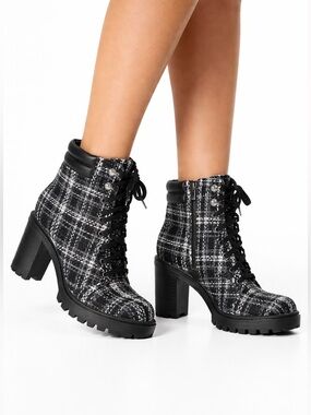 🦋JLO Jennifer Lopez Rigly Platform Boot, Women's Size-6-1/2